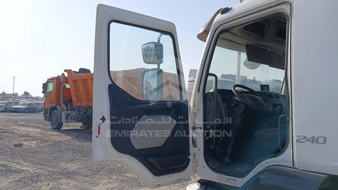 2016 Volvo FL240 — Front Left Door — Photo 11