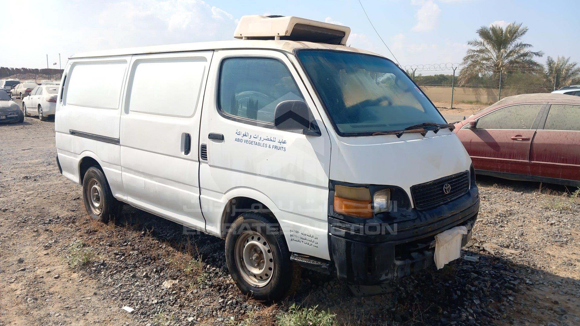2000 TOYOTA HIACE VIN: JT4ZA1191Y0035729