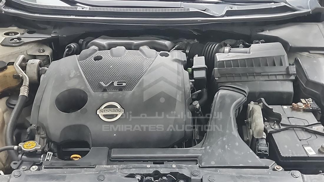 2010 Nissan Maxima — Engine Bay — Photo 30