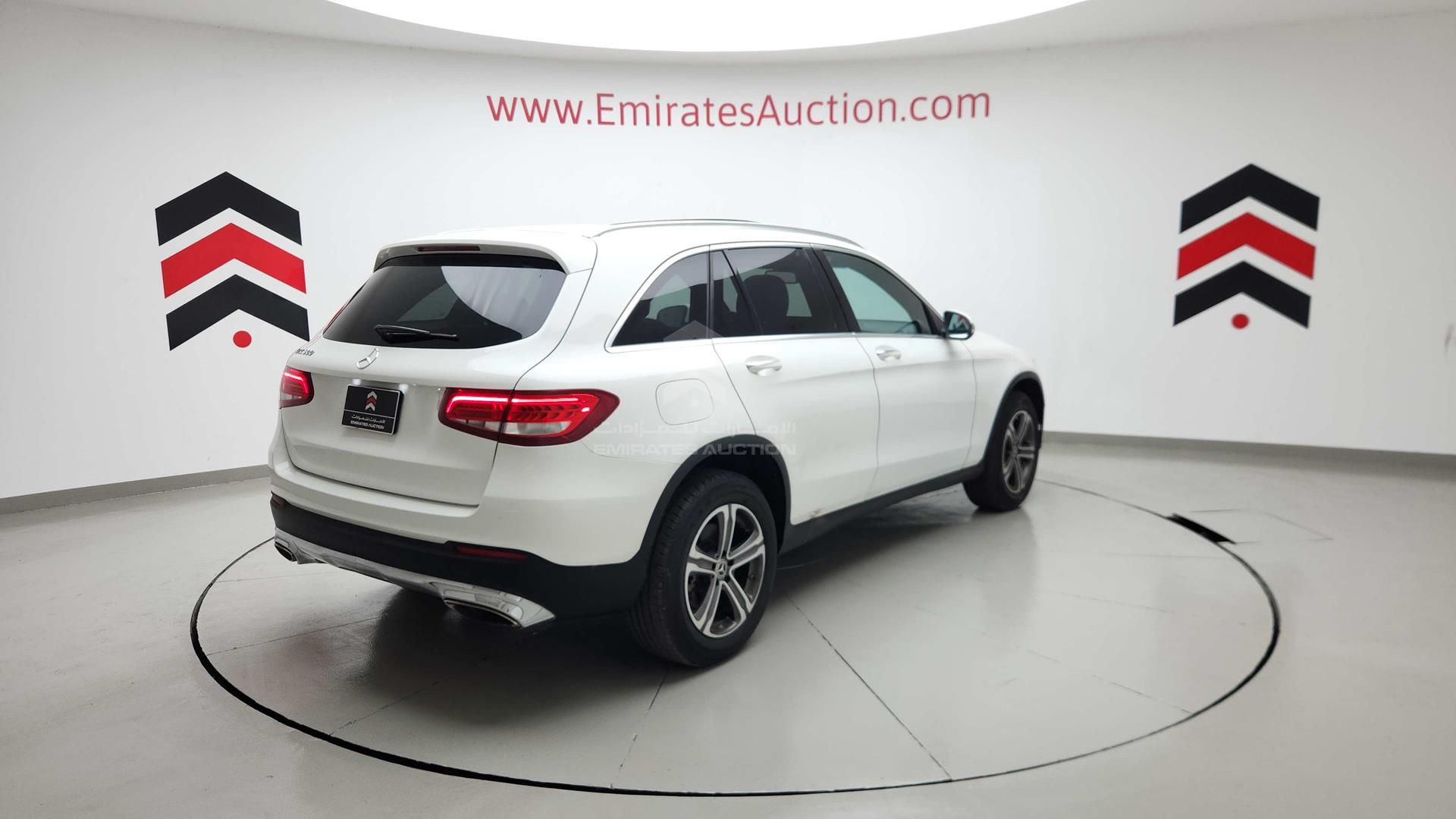 2017 MERCEDES GLC 300 VIN: WDC0G4JB8HF123616