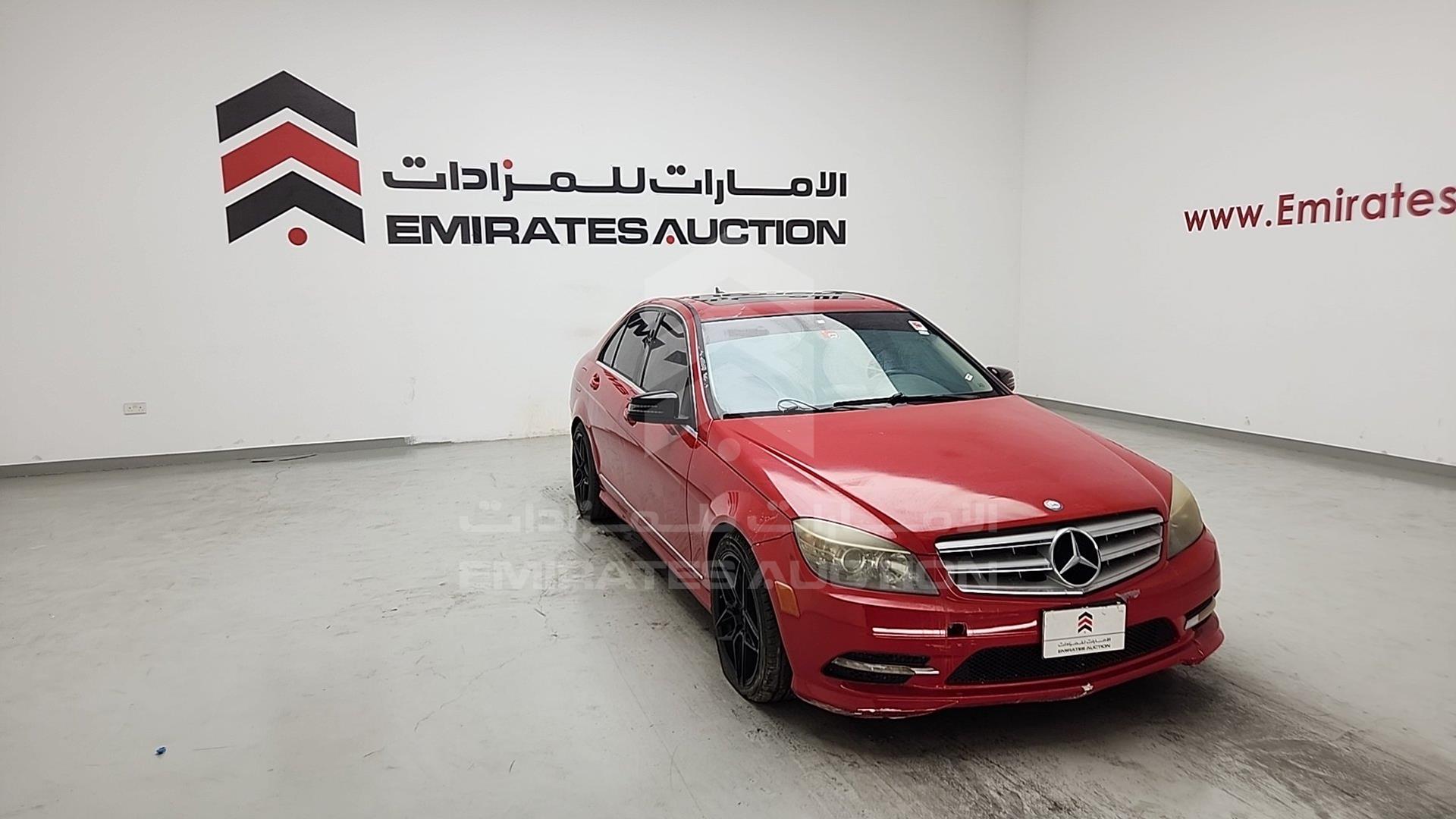 2011 MERCEDES C 300 VIN: WDDGF8BB6BR144232
