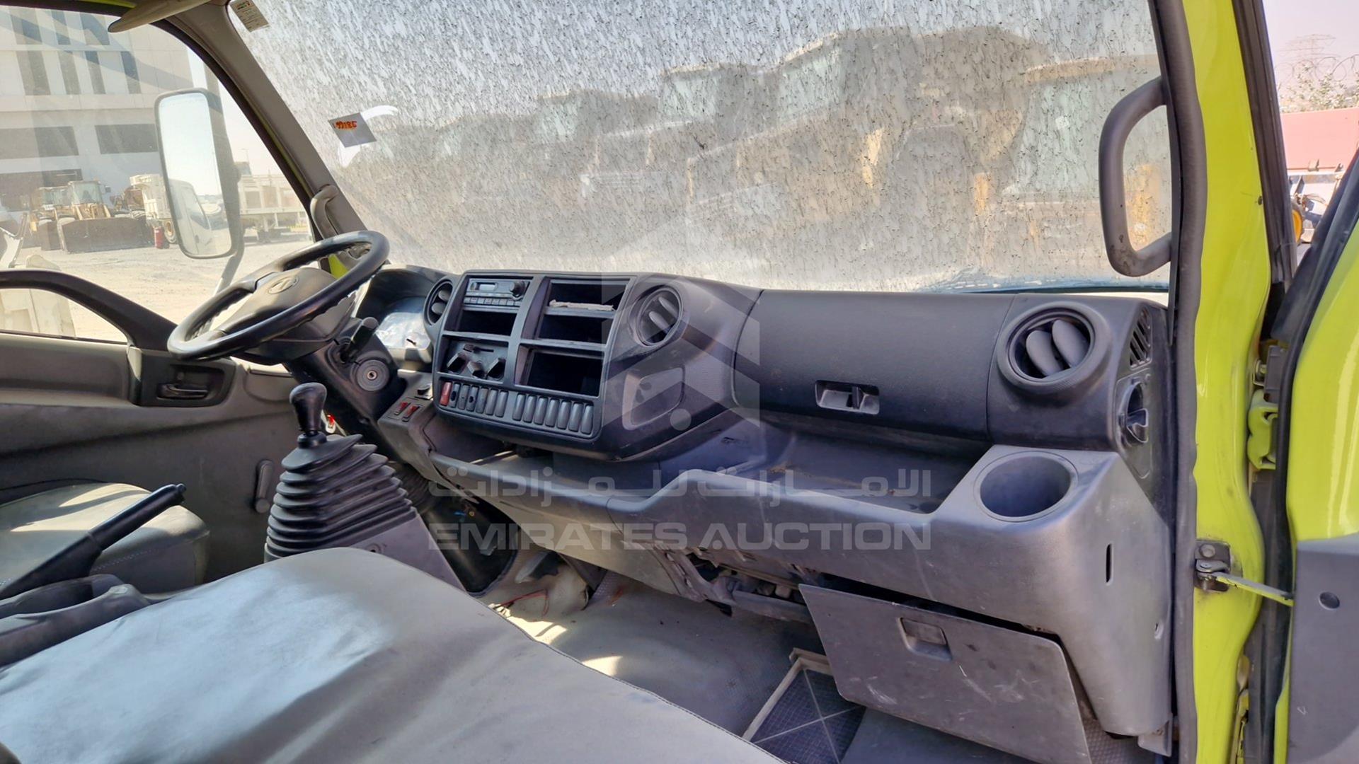 2014 HINO 300 VIN: JHHLCK1H0EK007012