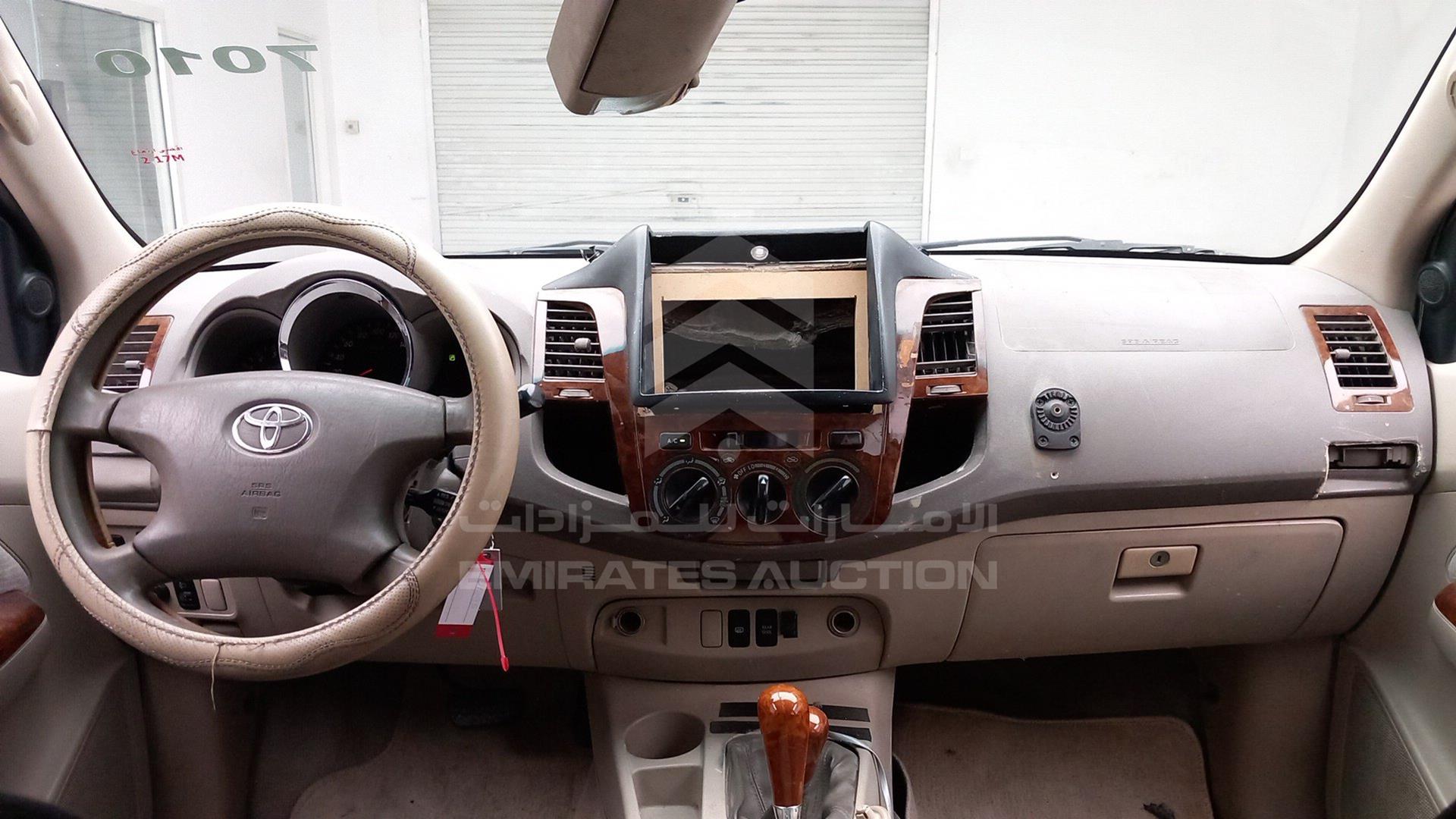 2007 TOYOTA FORTUNER VIN: MHFYU59G477001095