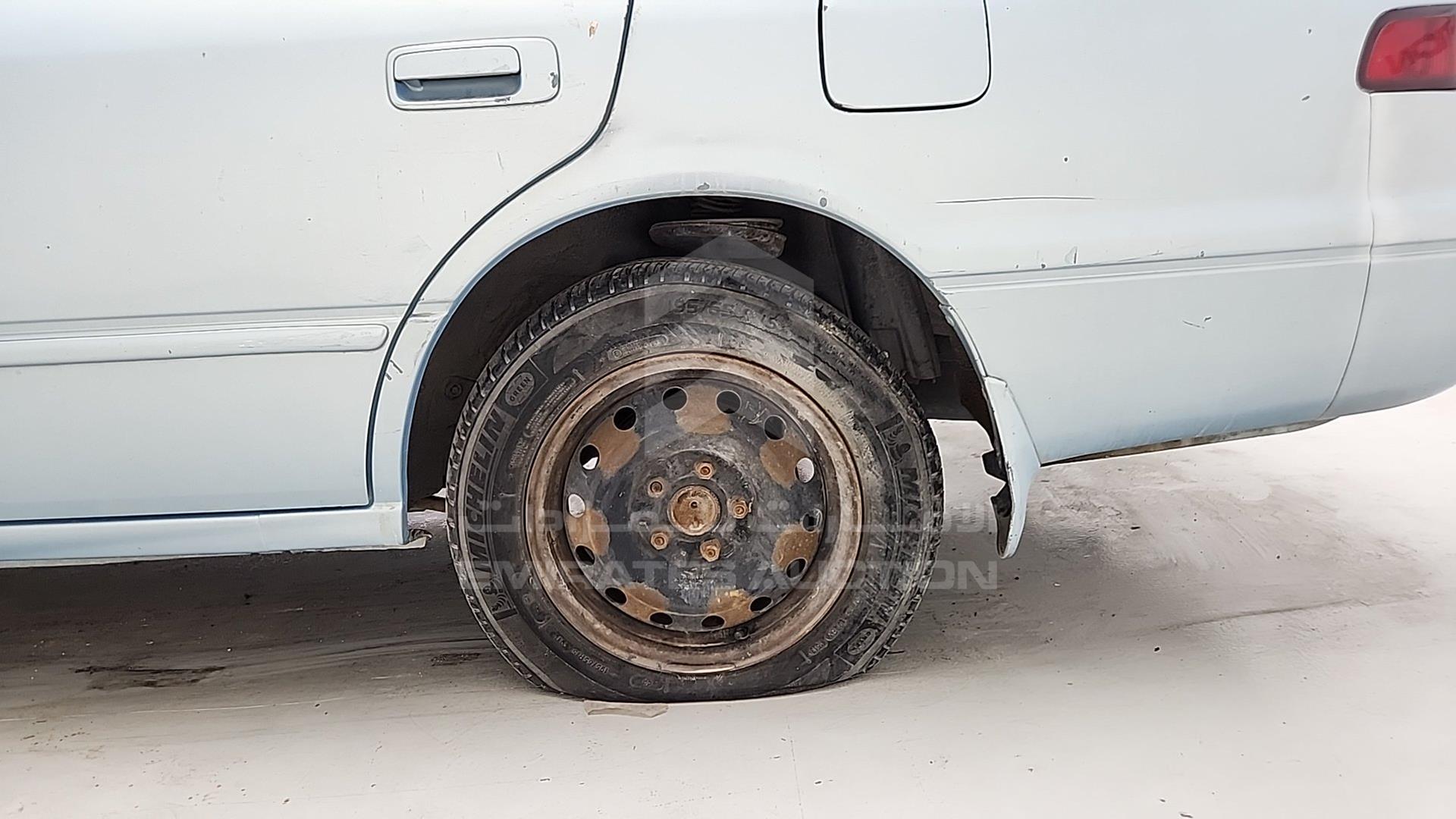 1998 TOYOTA CAMRY VIN: JT2BG22KXW0157695