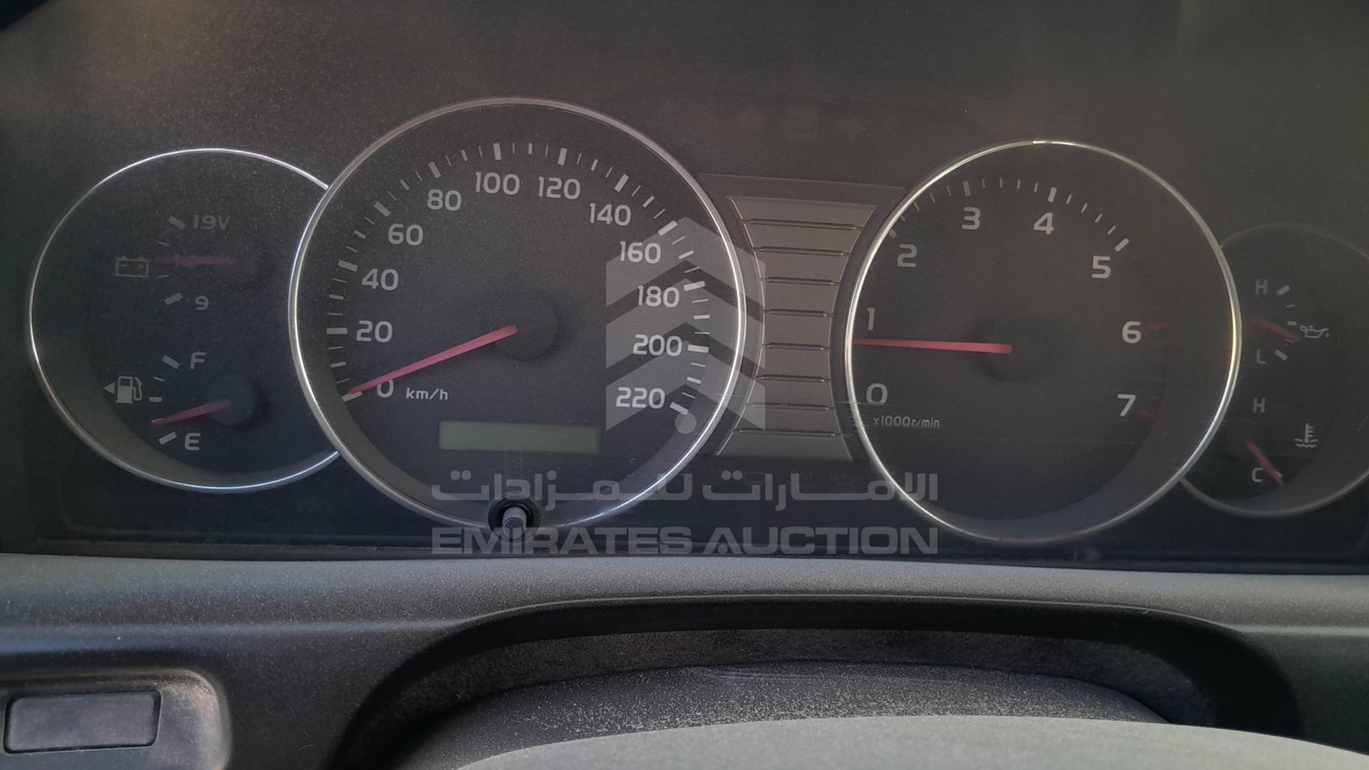 2003 TOYOTA LAND CRUISER VIN: JTGHJ01J633003935