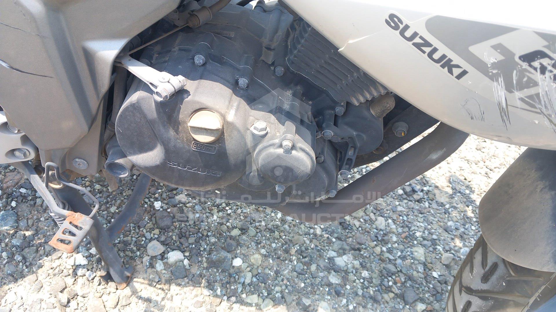 2020 SUZUKI GIXXER VIN: MB8ED13B6L8100164