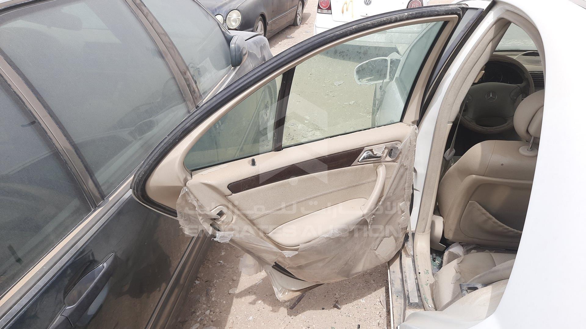 0 MERCEDES C 230 VIN: WDB2030401F632680