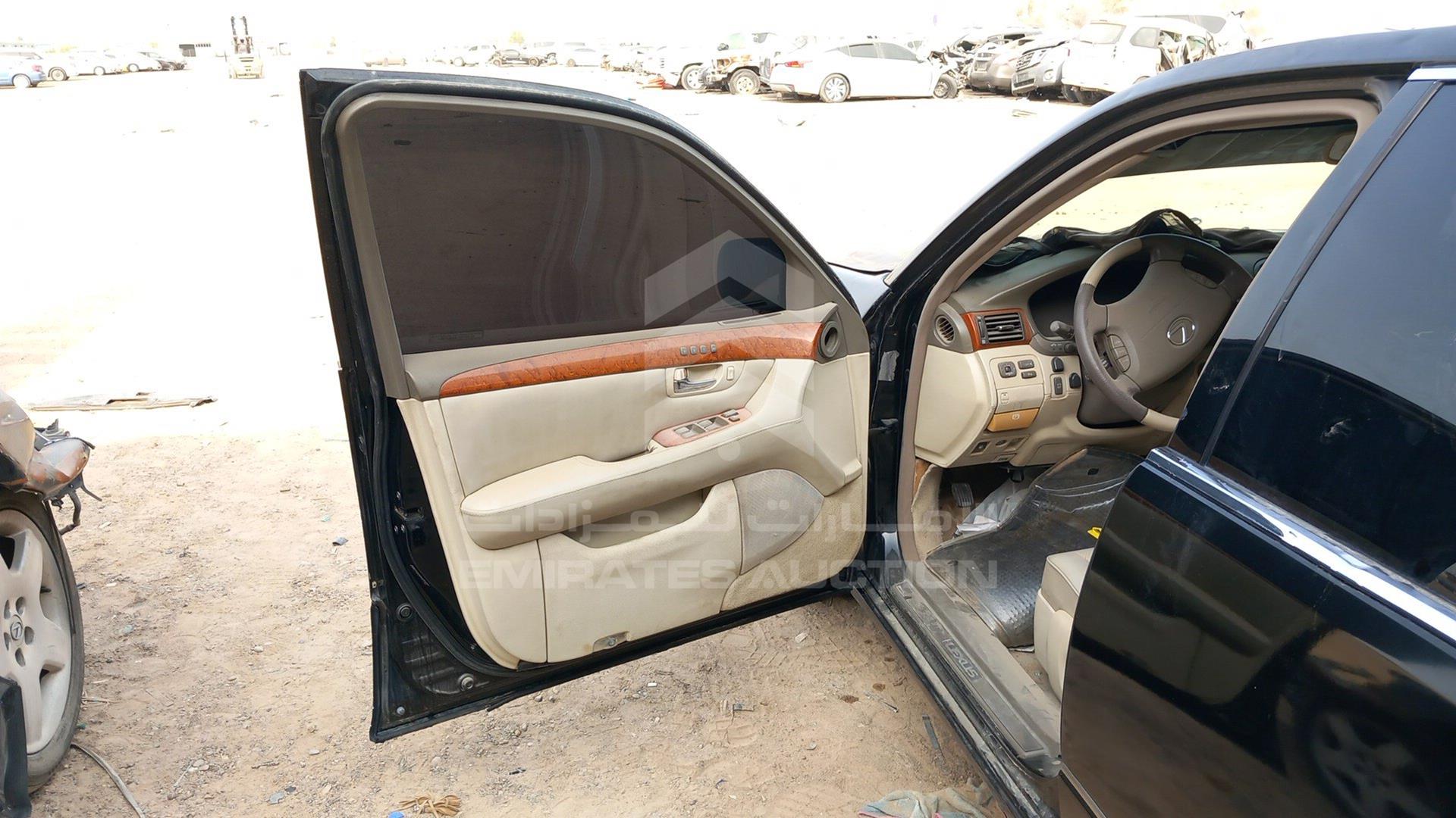 2004 LEXUS LS 430 VIN: JTHBN36F040128217