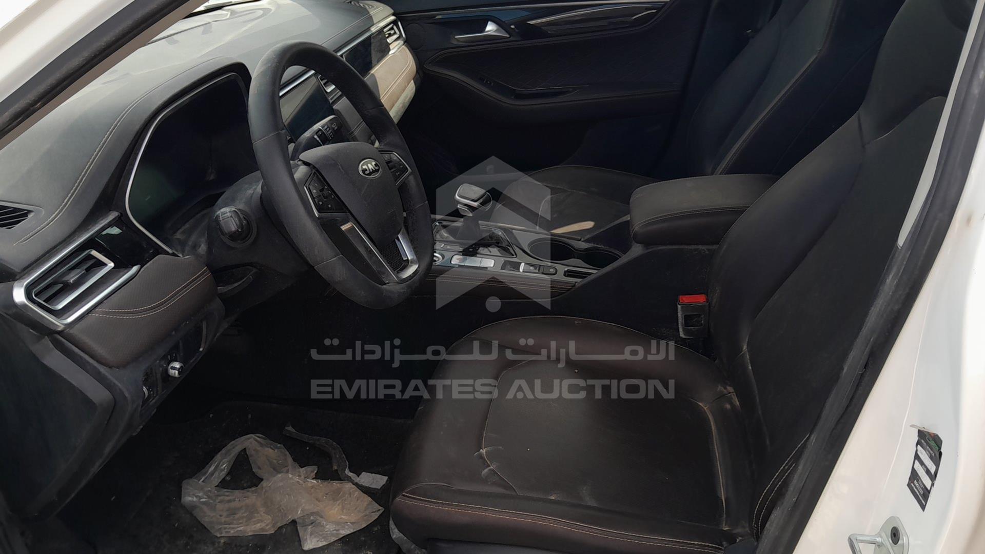 2023 JAC J7 VIN: LJ12FKT32P4014828