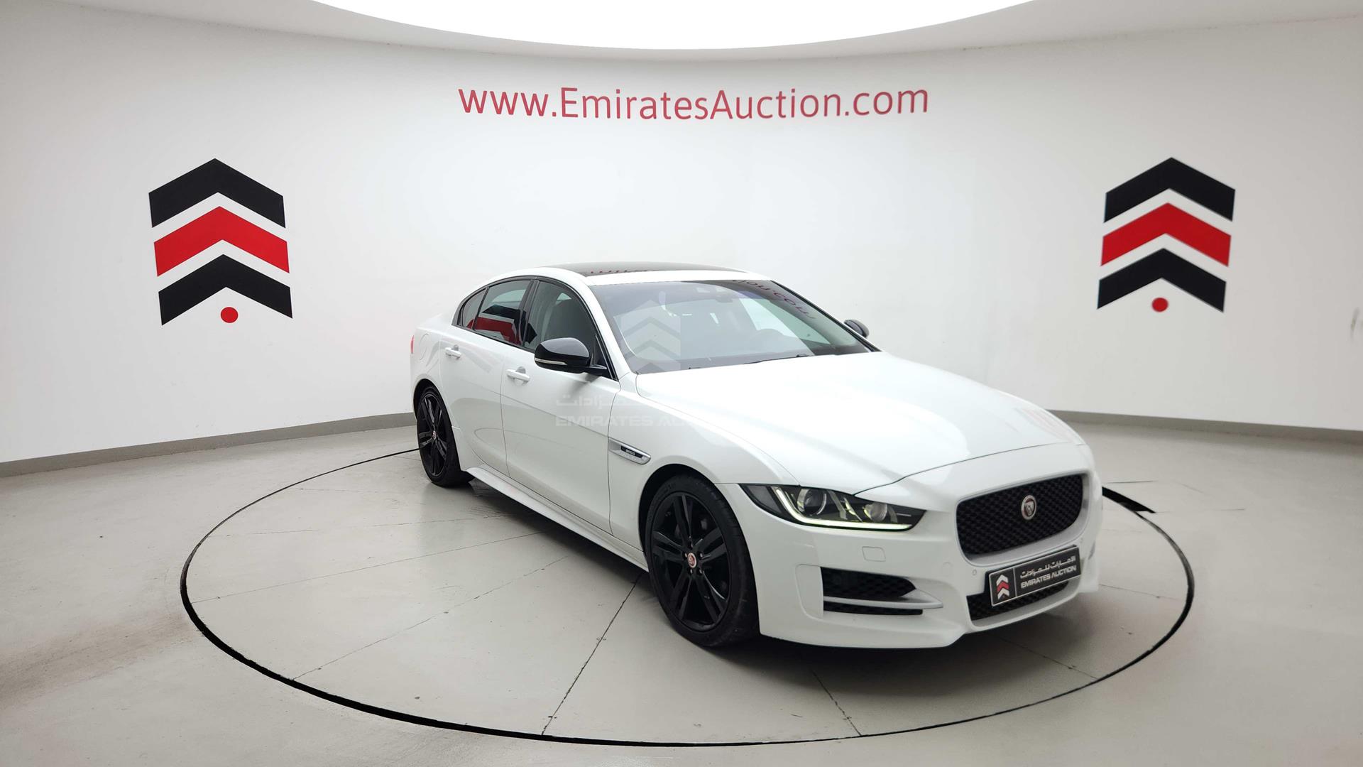 2016 JAGUAR XE VIN: SAJAB4BG8GA924028