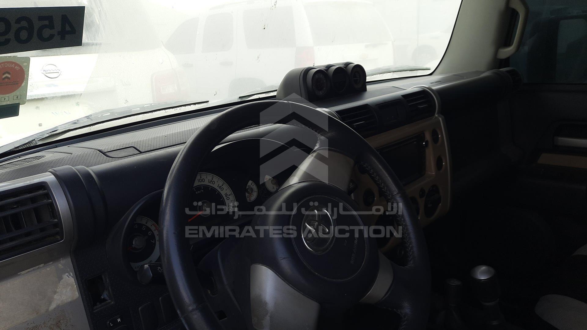 2014 TOYOTA FJ CRUISER VIN: JTEBU11F3EK198103