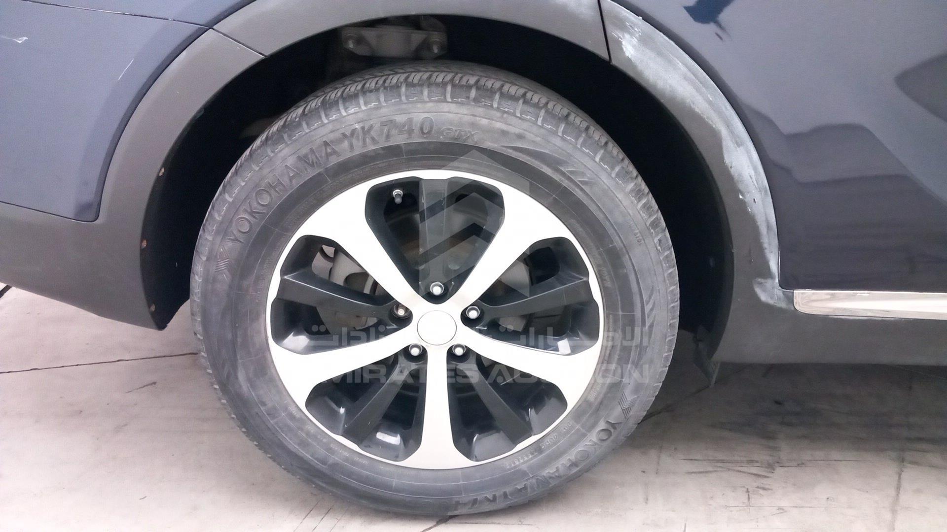 2018 KIA SORENTO VIN: 5XYPHDA51JG354243
