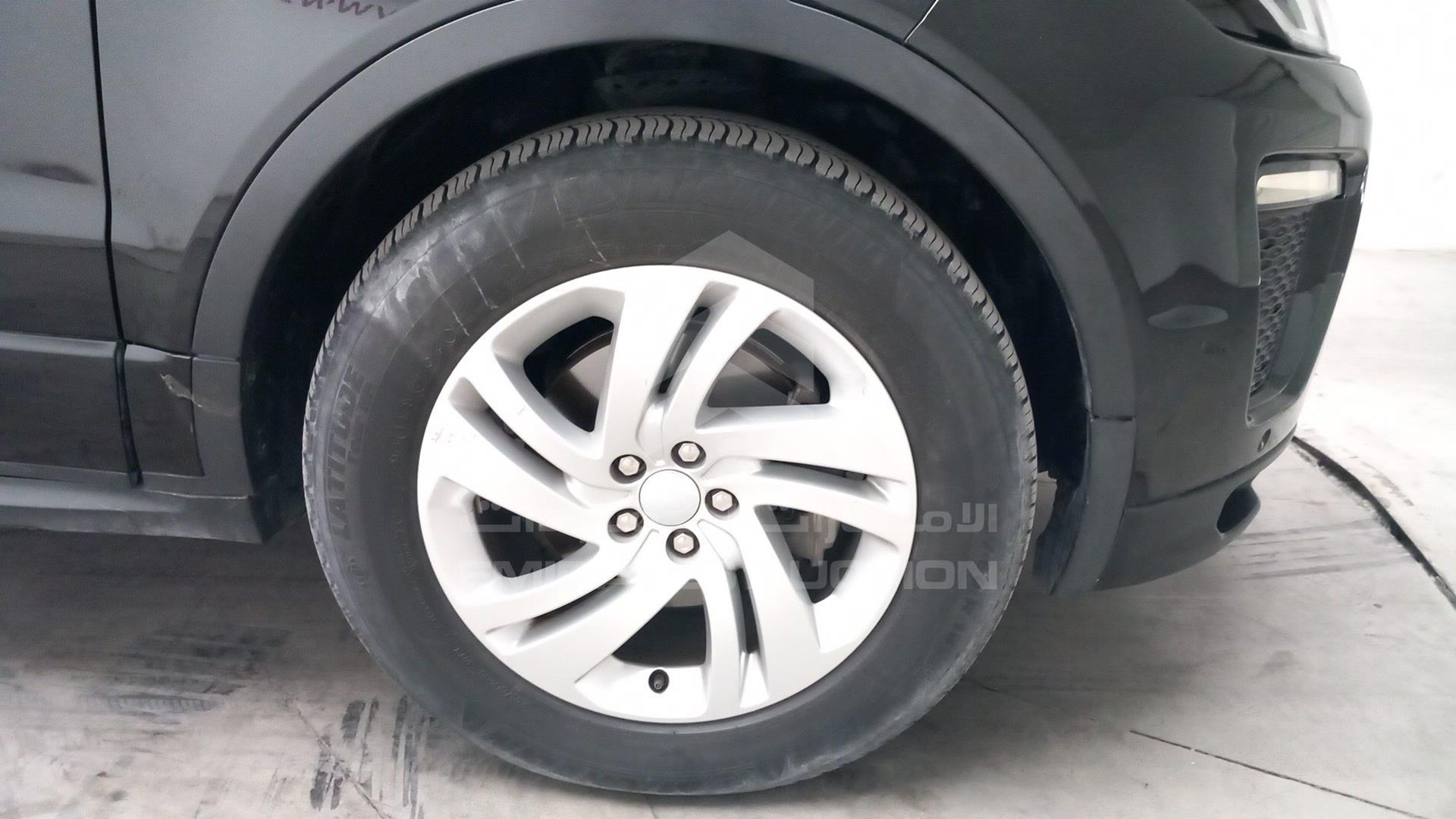 2019 RANGE ROVER EVOQUE VIN: SALVP2RX0JH292094