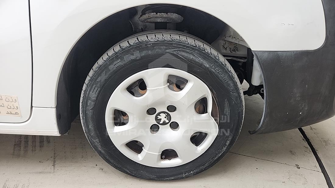 2019 Peugeot Partner — Front Right Tyre — Photo 30