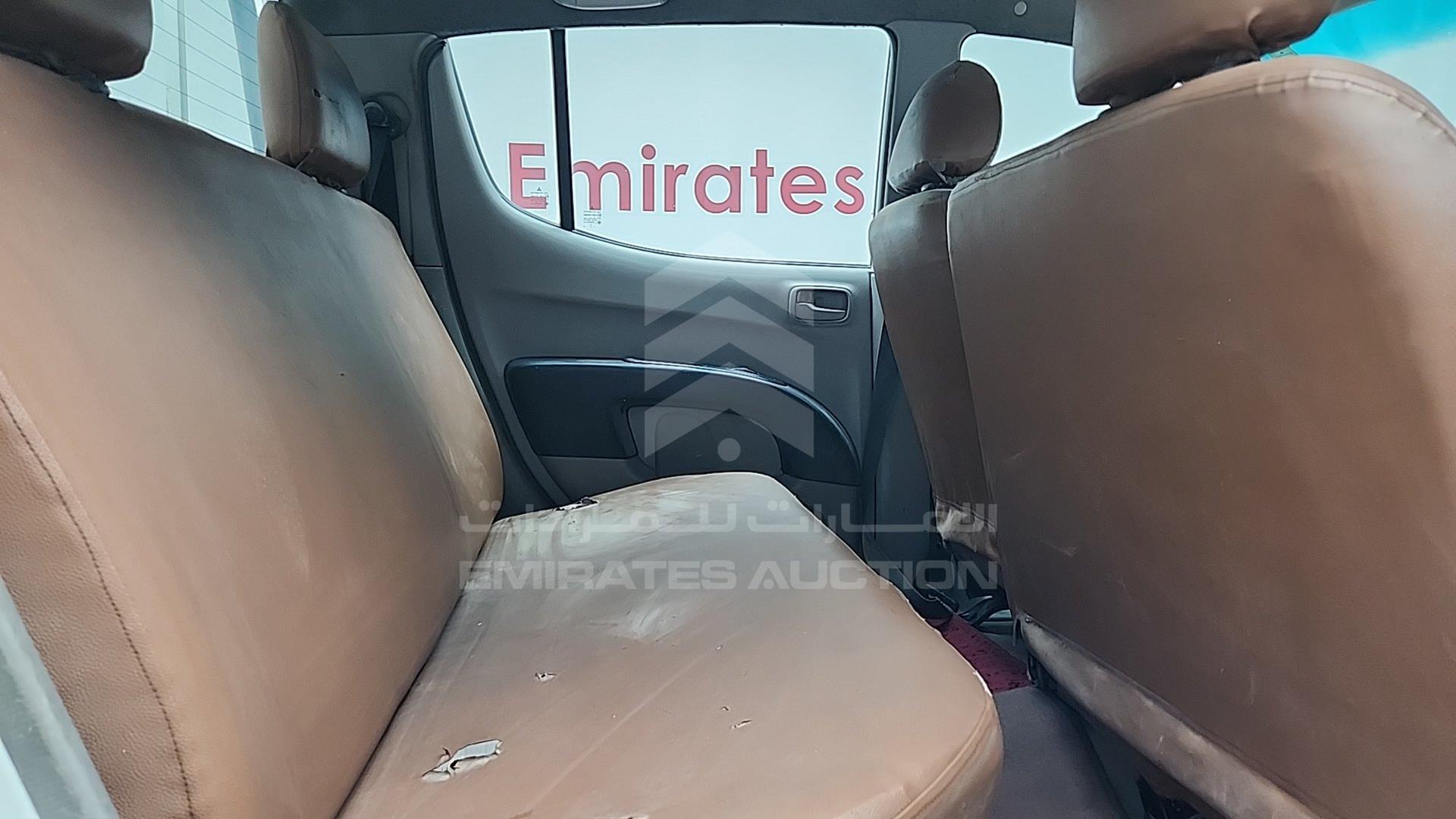 2013 MITSUBISHI L 200 VIN: MMBJNKA50DD021076