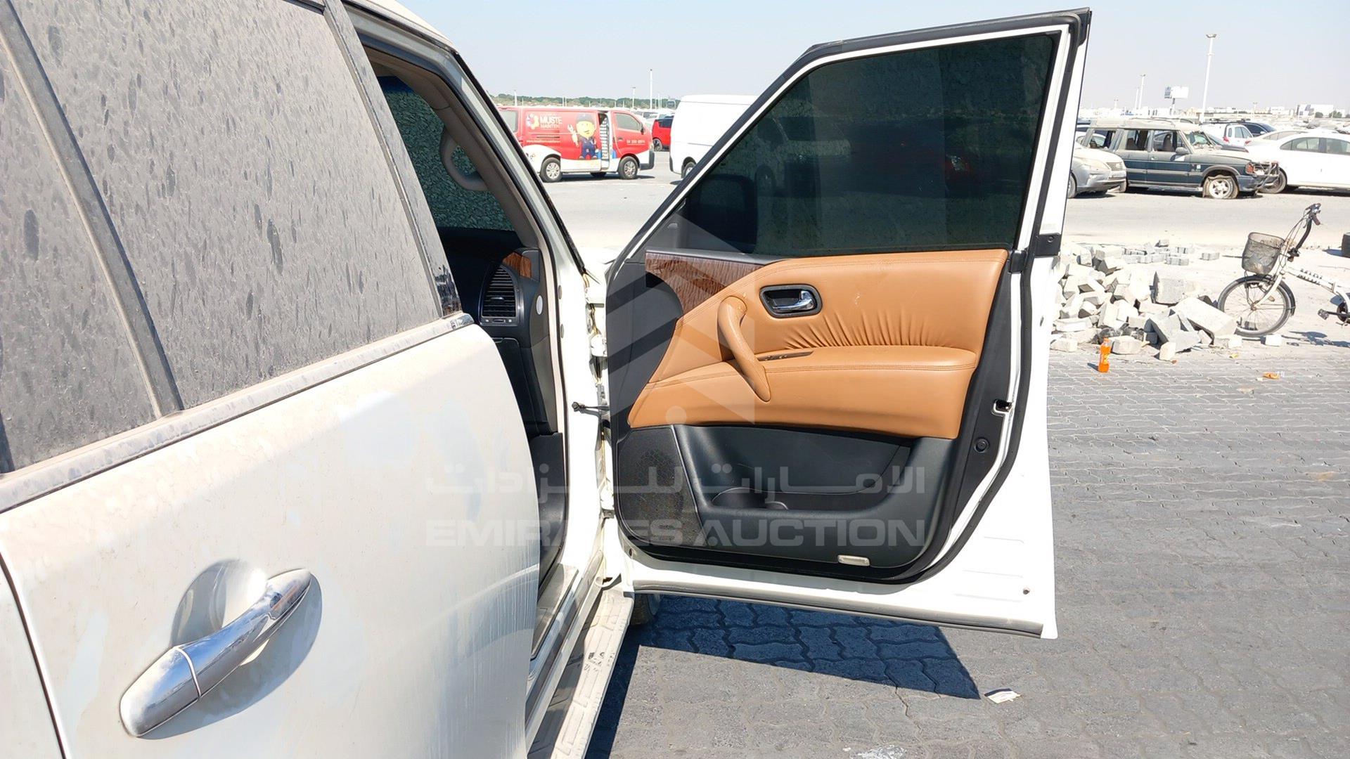 2015 NISSAN PATROL VIN: JN8AY2NYXF9123644