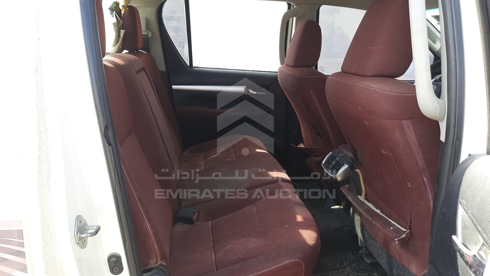 2016 TOYOTA HILUX VIN: MR0HX8CD8G1356830
