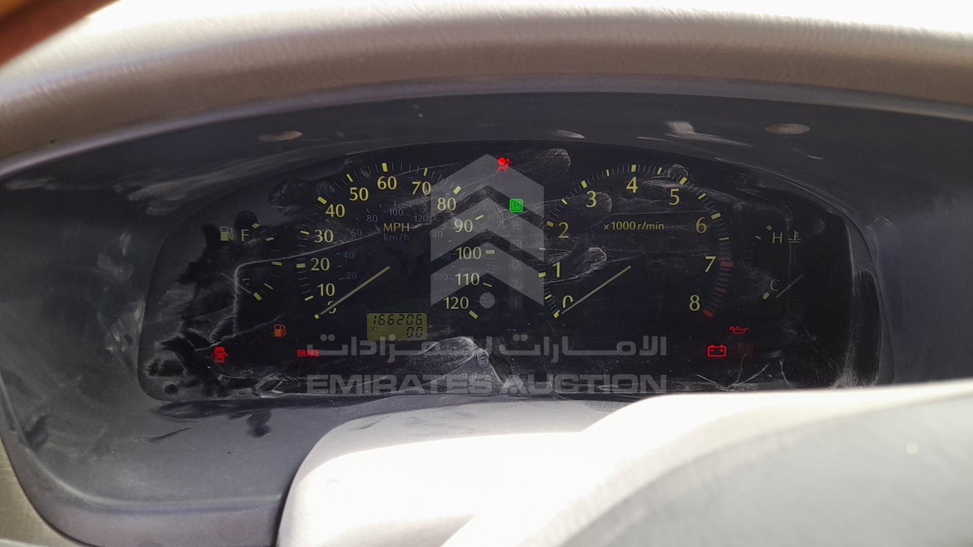 2001 INFINITI QX4 VIN: JNRDR09X91W203913