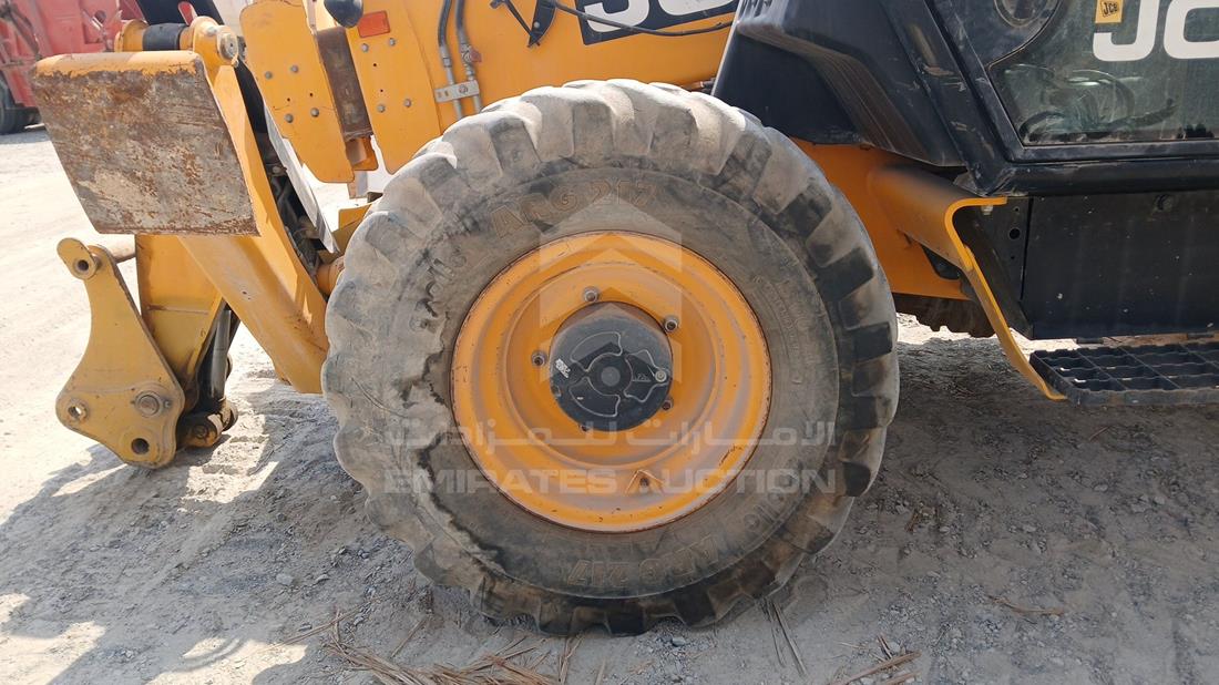 2018 JCB 530-110 — Front Left Tyre — Photo 38