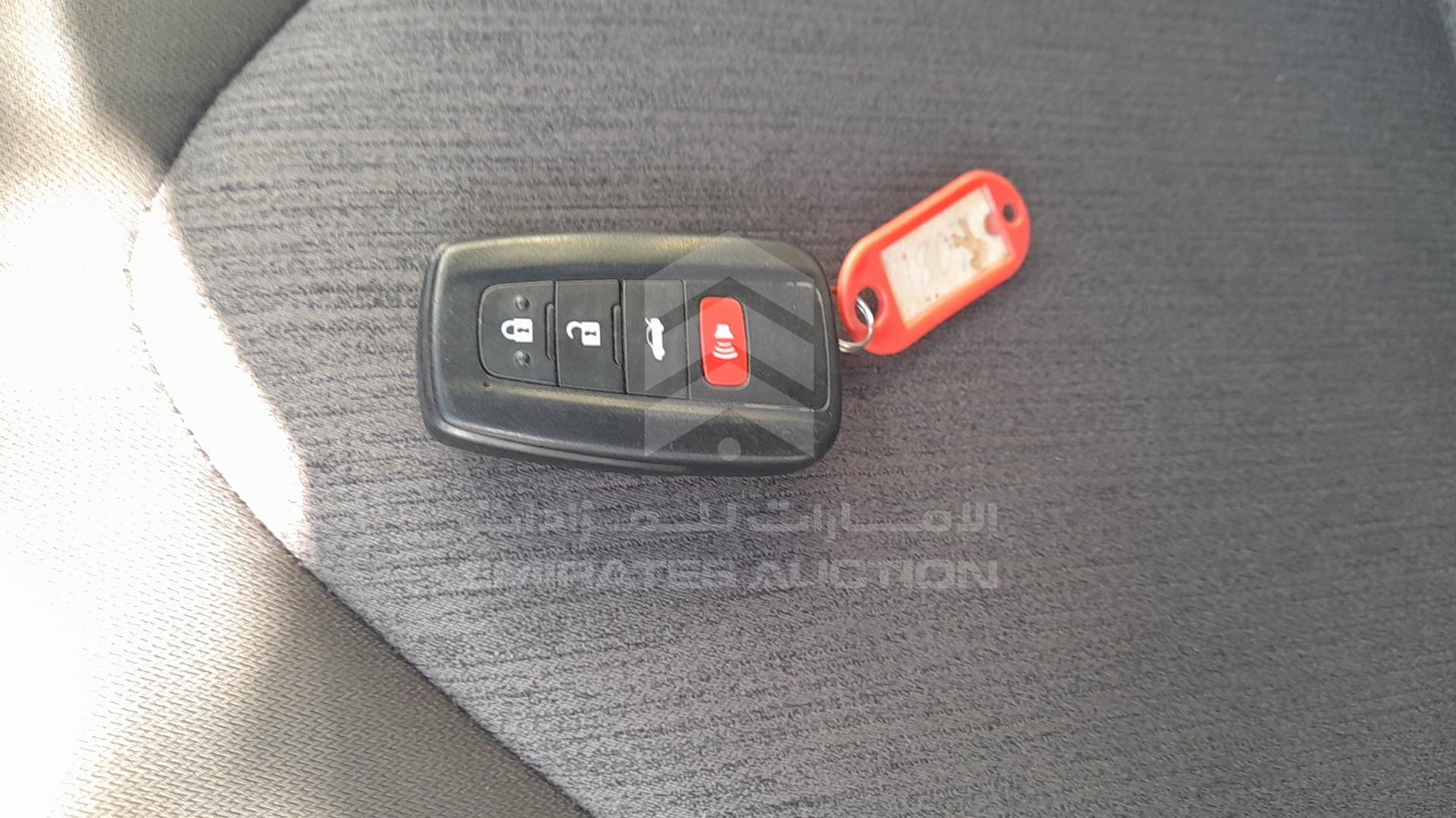 2018 TOYOTA CAMRY VIN: JTNB29HK8J3009084