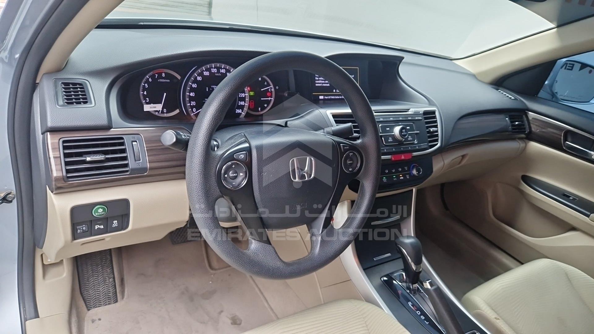2017 HONDA ACCORD VIN: 1HGCR2613HA606401