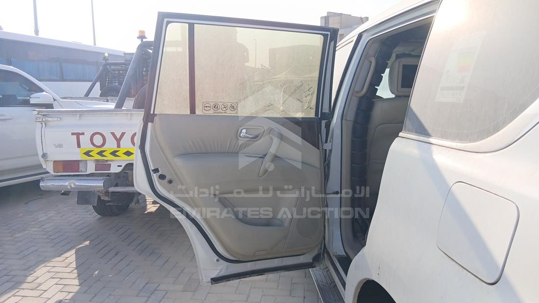 نيسان باترول 2019 — الباب الخلفي الأيسر — صورة 18