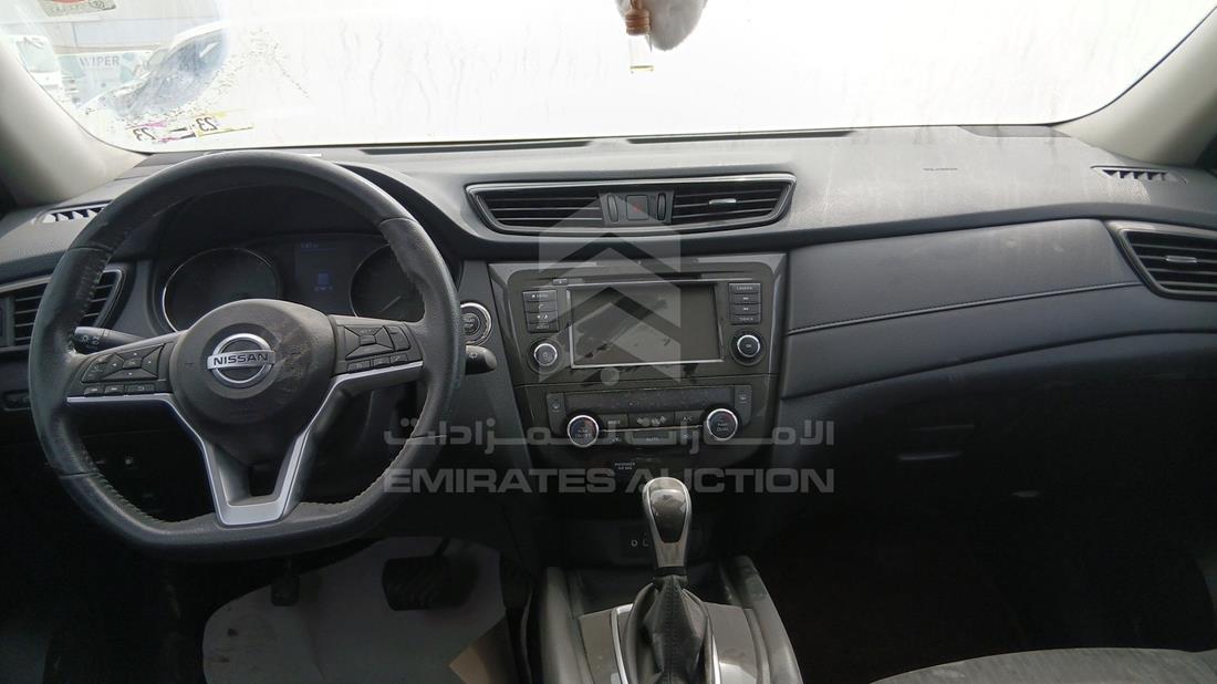2020 Nissan Rogue — Full Dashboard View — Photo 15