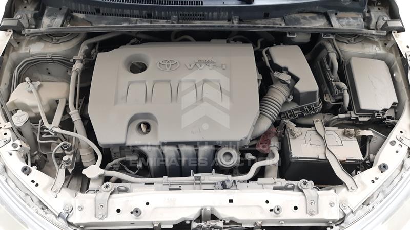 RKLBL9HE7F5241122 Auction: EmiratesAuction Lot: 407963 RKLBL9HE7F5241122 Toyota Corolla 2015 WHITE Photo 39