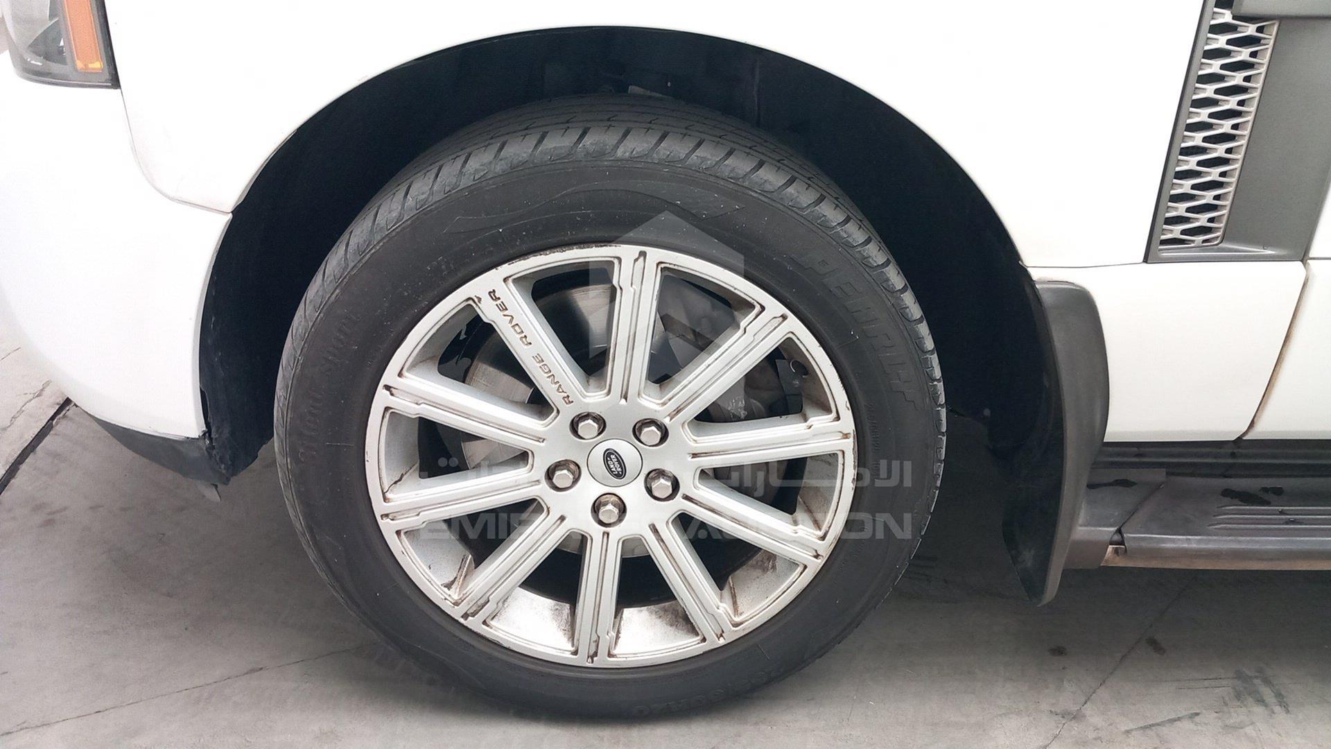 2011 RANGE ROVER VOGUE VIN: SALLMAME4BA346562