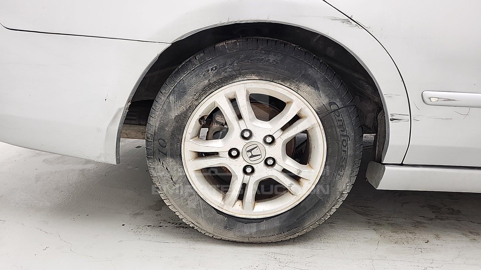 2004 HONDA ACCORD VIN: JHMCM56544C407145