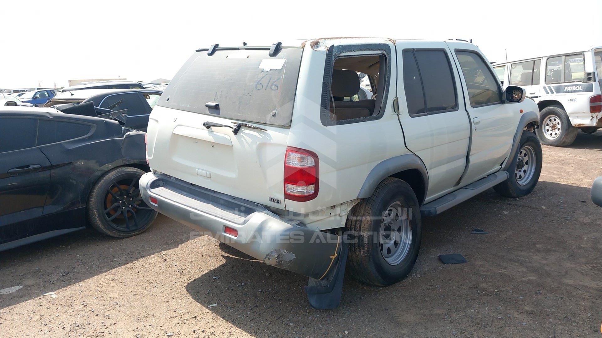 2004 NISSAN PATHFINDER VIN: JN8DR05Y24W702446
