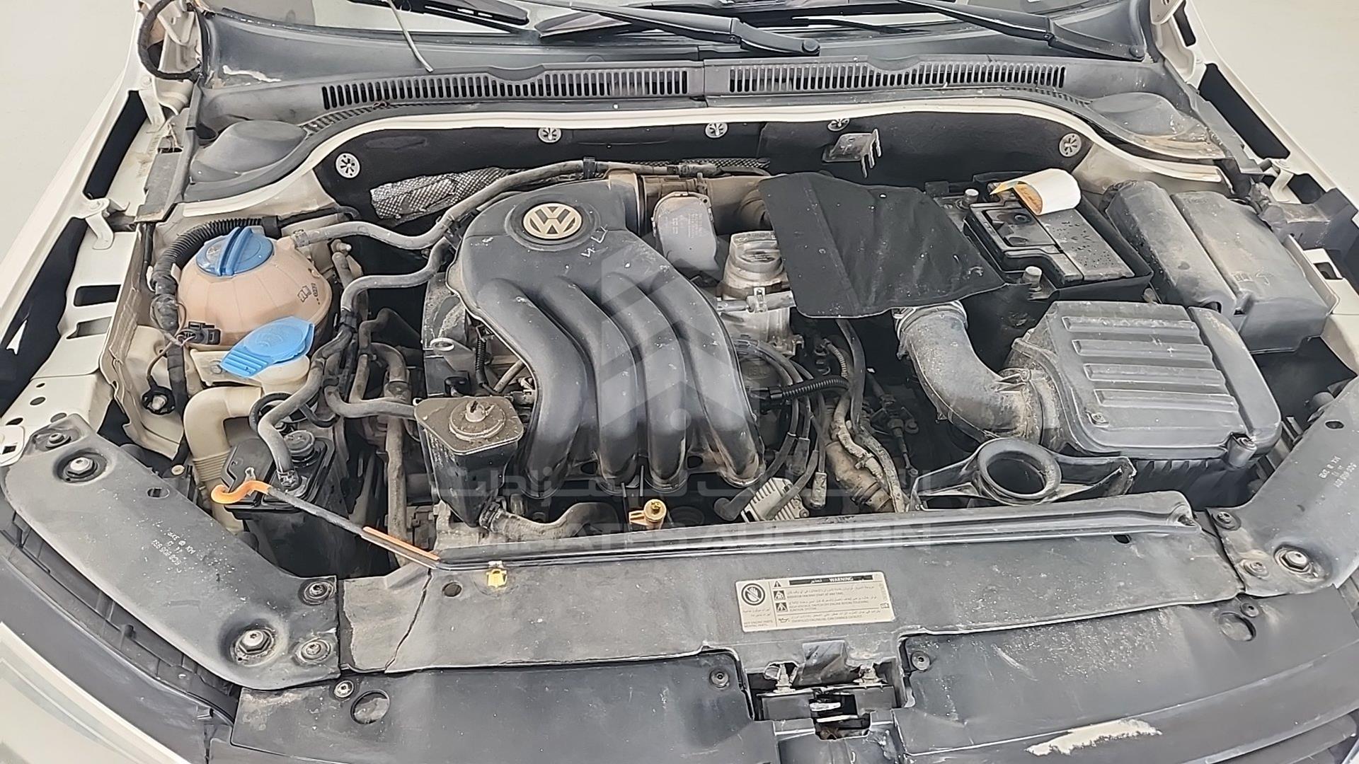 2014 VOLKSWAGEN JETTA VIN: WVWRV1AJ6EM240515