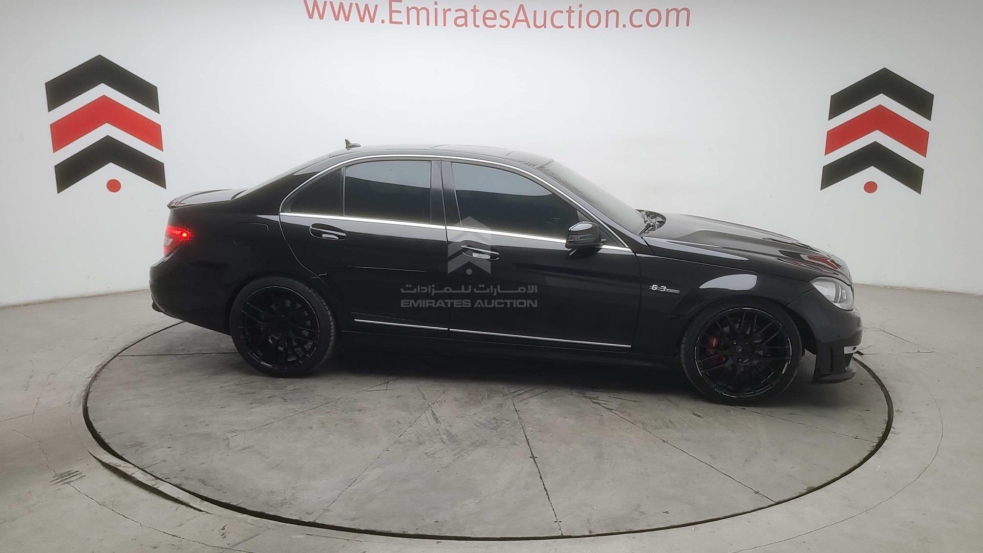 2010 MERCEDES C 300 VIN: WDDGF8BB8AF450400