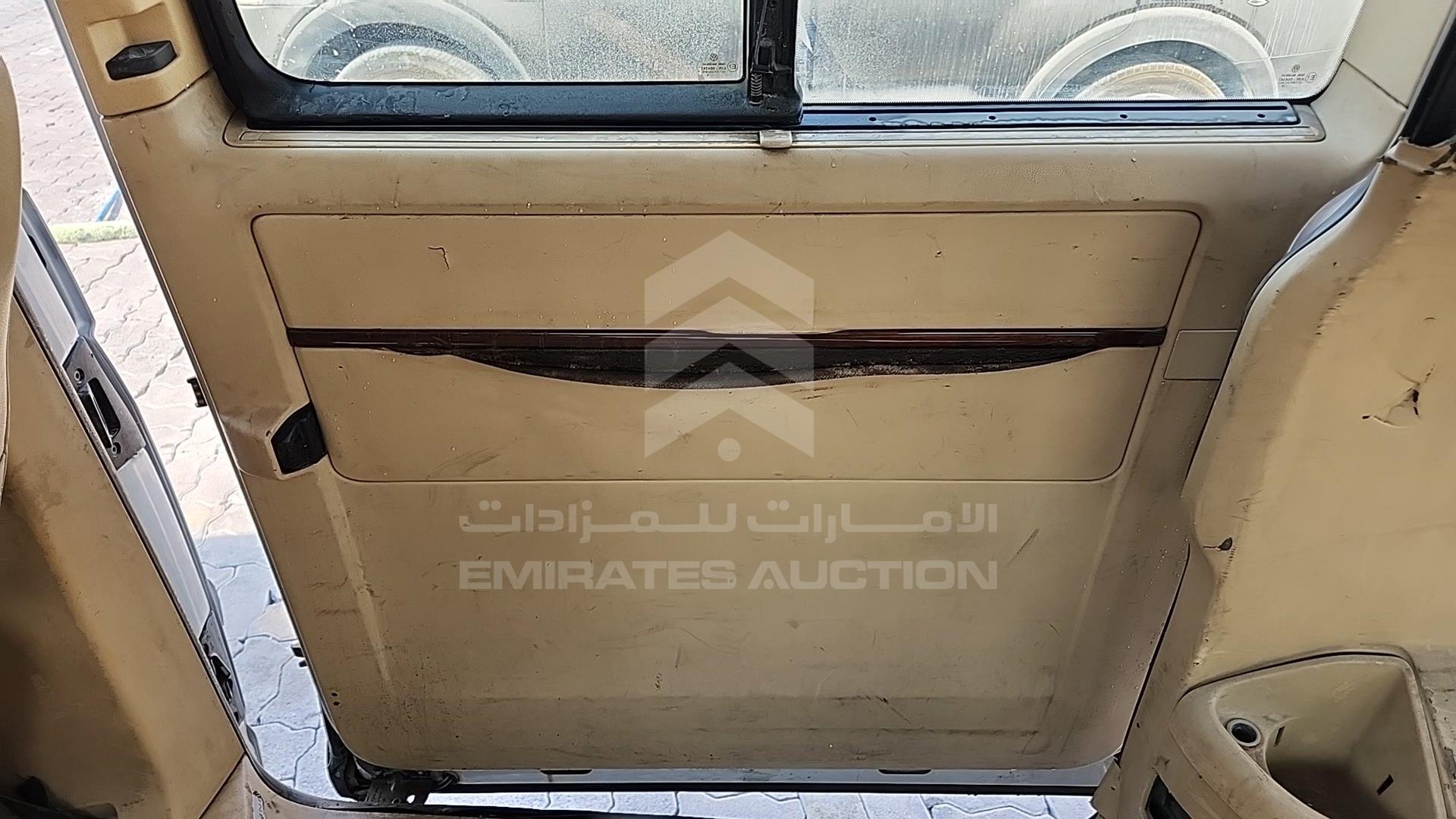 2007 VOLKSWAGEN MULTIVAN VIN: WV2LAF7H87H001404