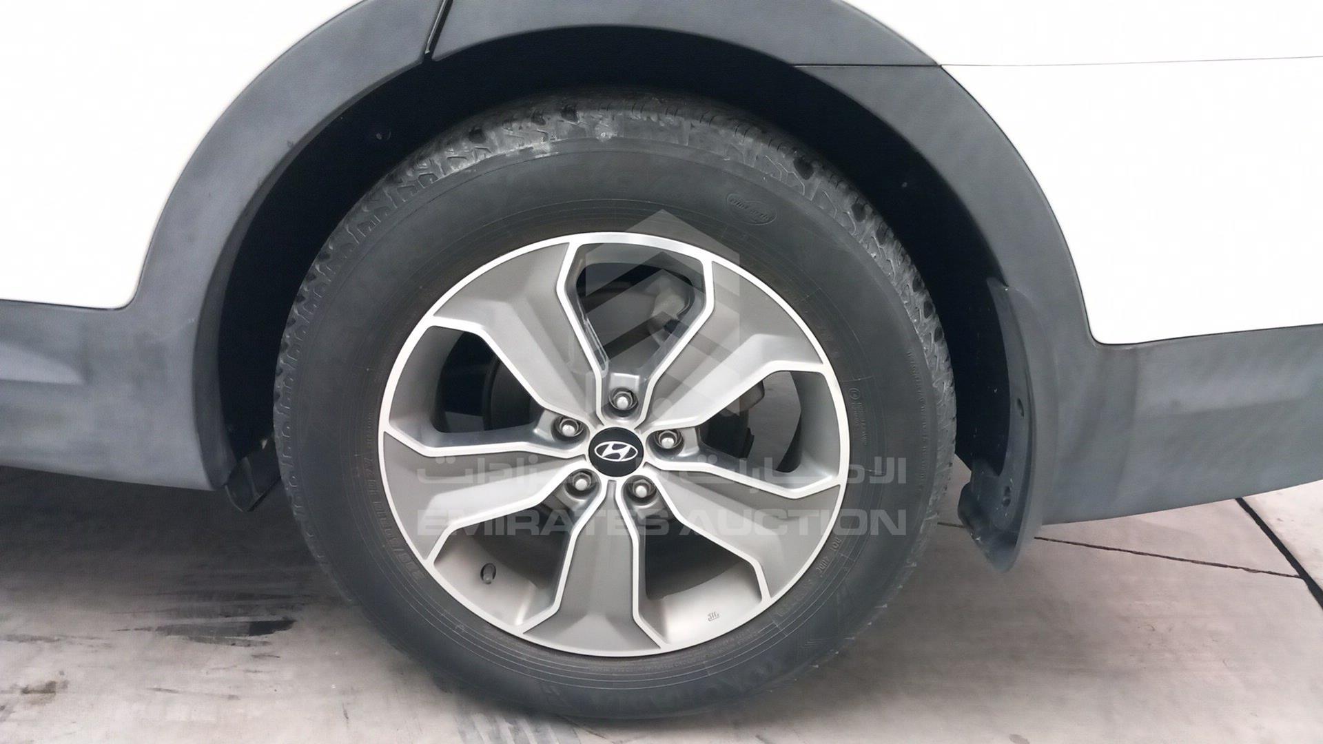 2014 HYUNDAI SANTA FE VIN: KMHSM81E6EU050192