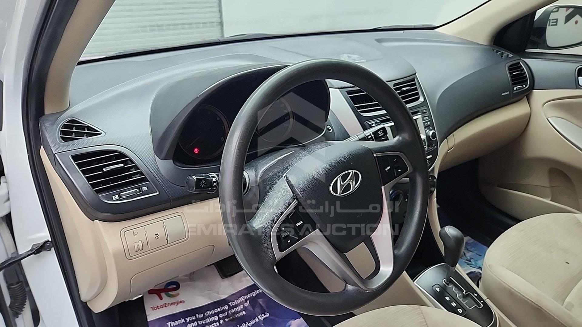 2017 HYUNDAI ACCENT VIN: KMHCT41B5HU235733