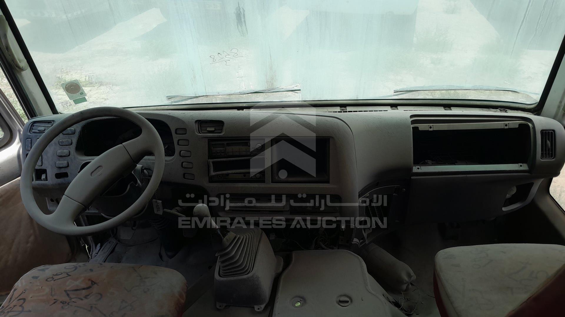 2005 MITSUBISHI ROSA VIN: JL5B3J6P15PD01674