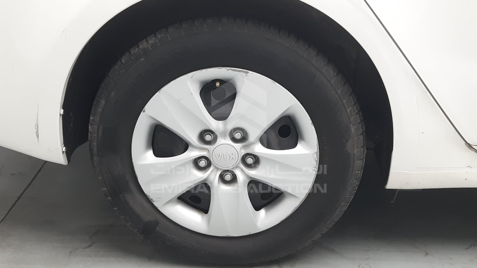 2015 KIA CERATO VIN: KNAFJ4118F5876765