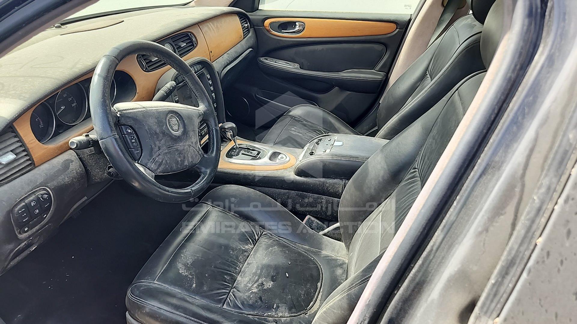2006 JAGUAR X J 8 VIN: SAJAA86G66TG50578