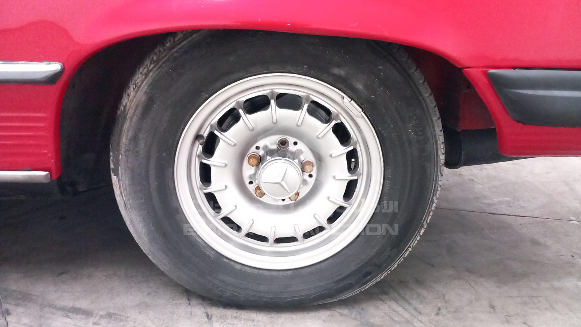 1981 MERCEDES SL 380 VIN: WDBBA45A8BB001658