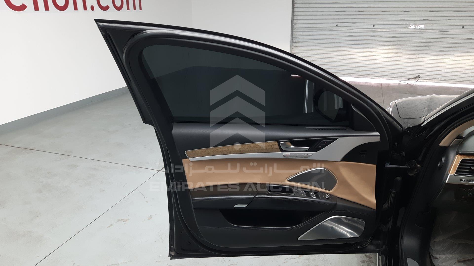 WAURVB4HXBN007397 - 2011 Audi A8 - #490352