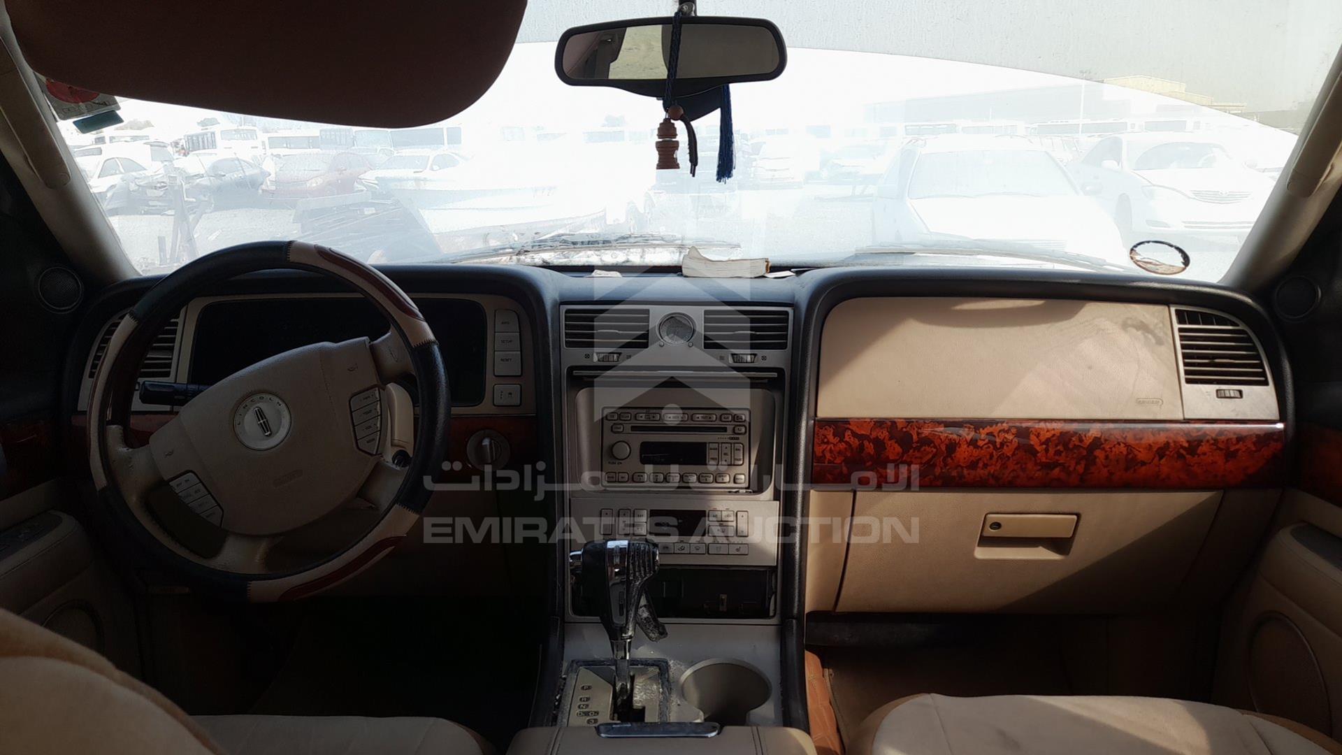 2005 LINCOLN NAVIGATOR VIN: 5LMFU28505LJ23998