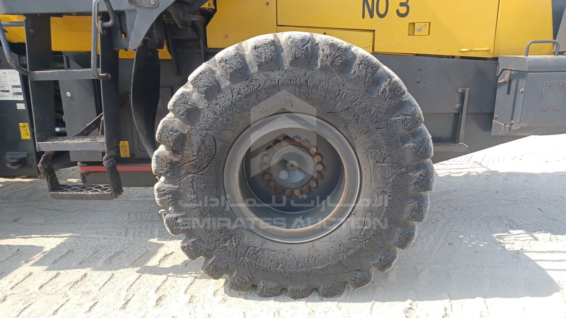 2014 KOMATSU WA380-6 VIN: WA09566021