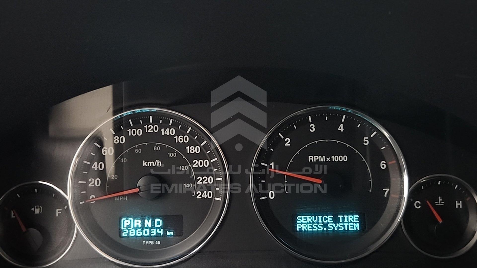 2007 JEEP COMMANDER VIN: 1J8H358N67Y591978