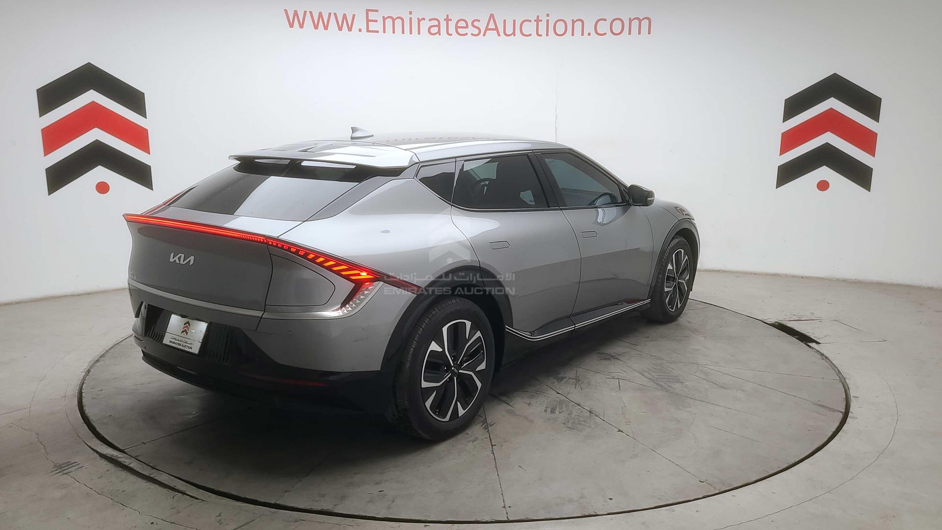 2023 KIA EV 6 VIN: KNDC34LA4P5130599