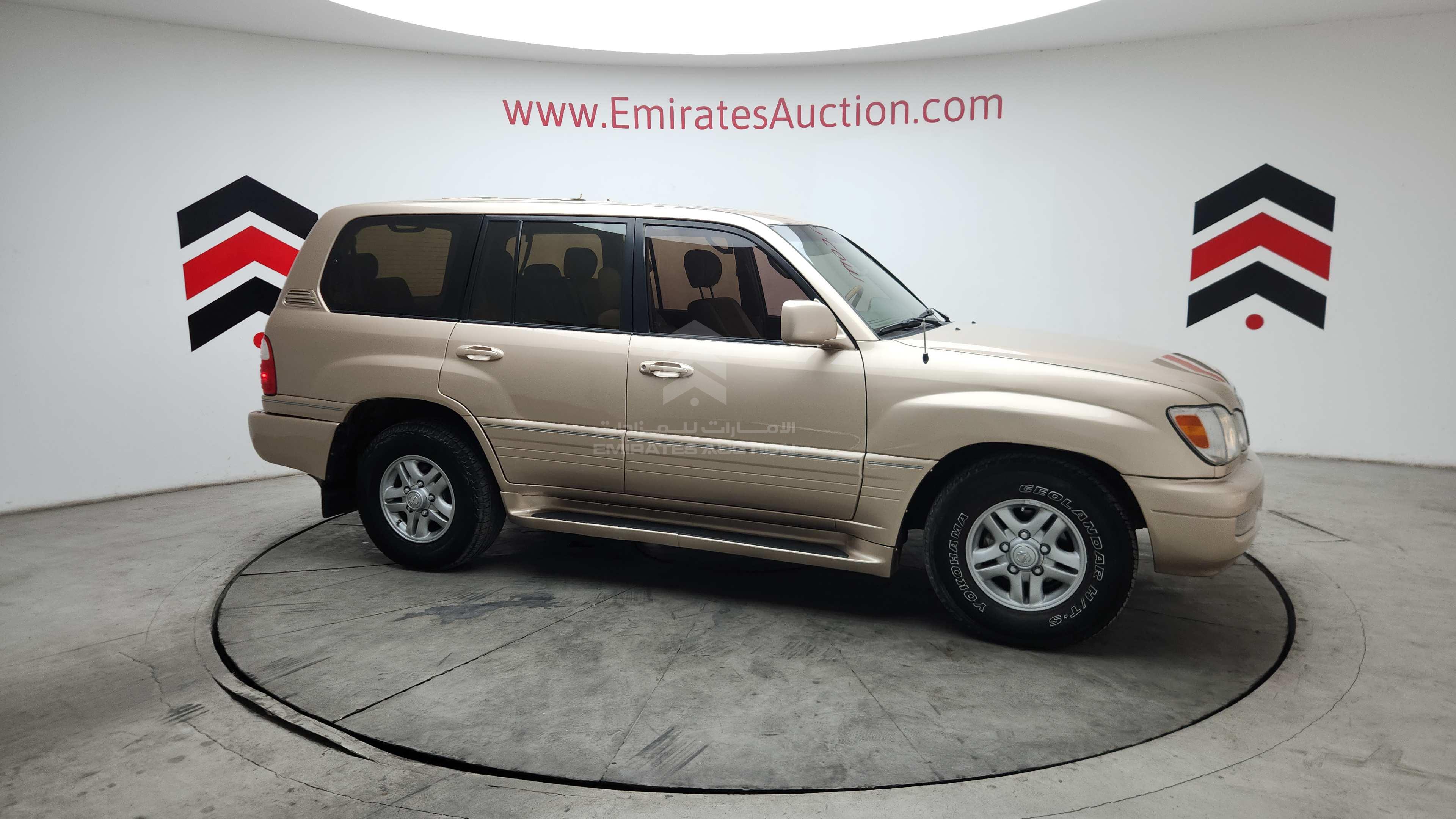 JTJHT00W513501087 - 2001 Lexus LX 470 - #511626