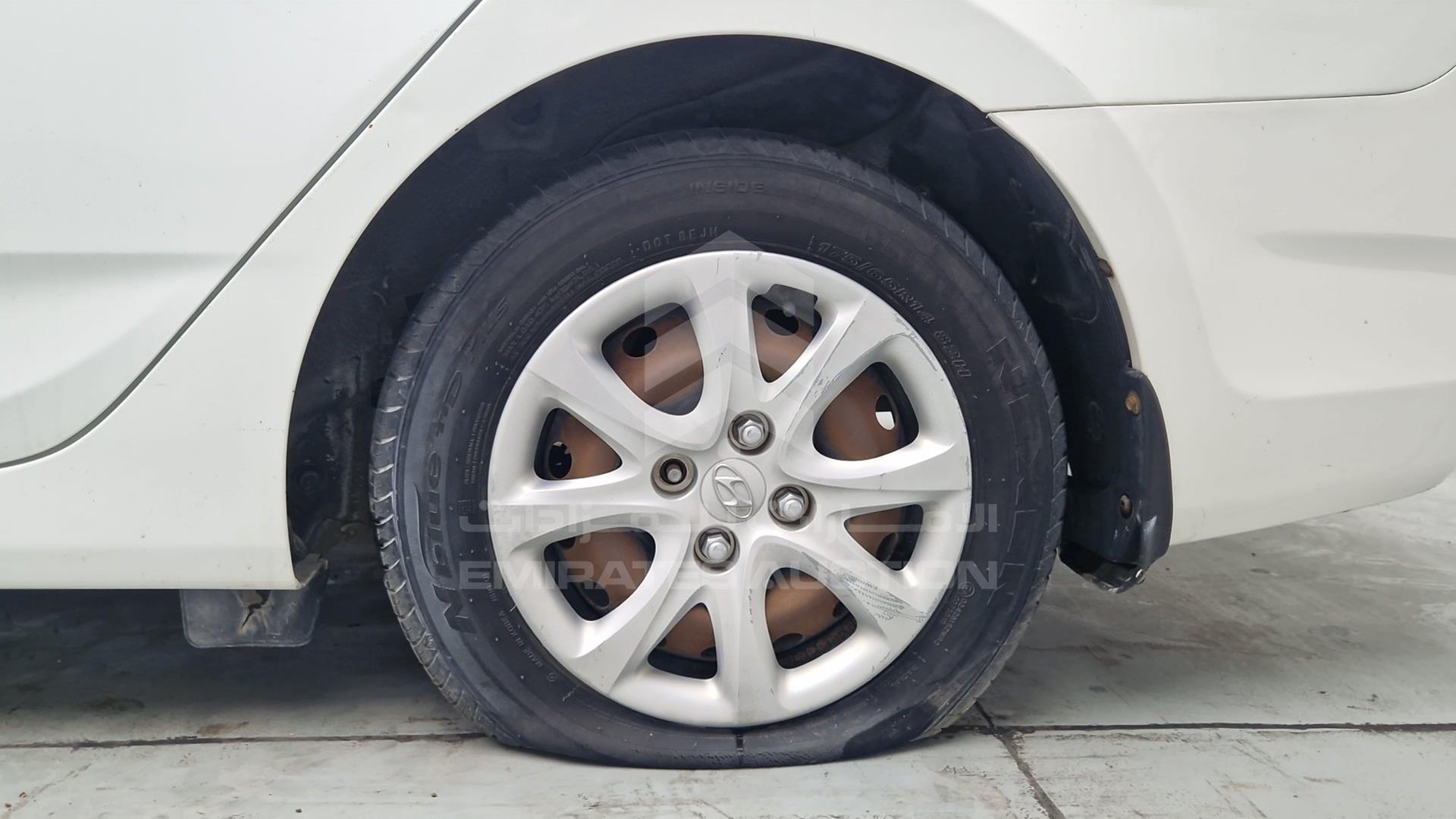 2012 HYUNDAI ACCENT VIN: KMHCT41C9CU229547