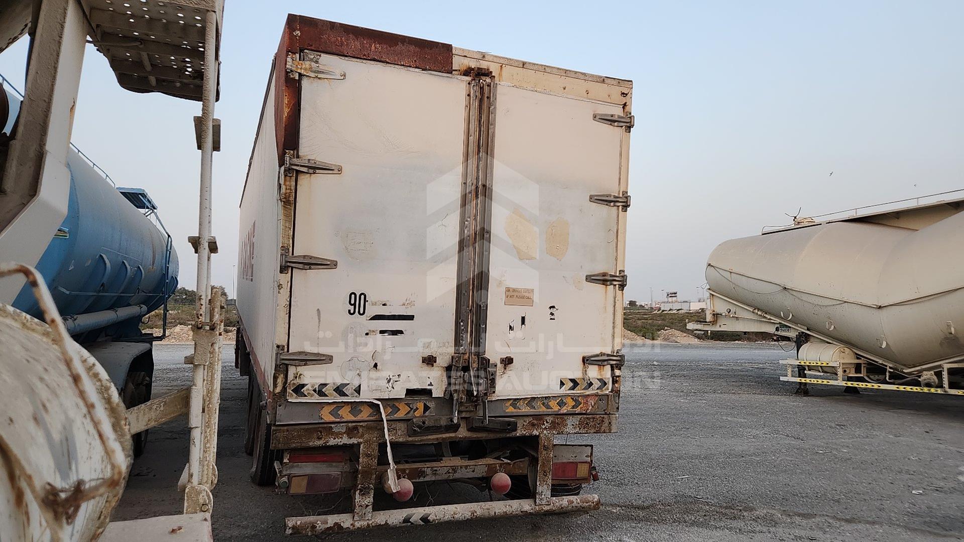 1988 TRAILER --- VIN: VFNS383ELJ1A06398
