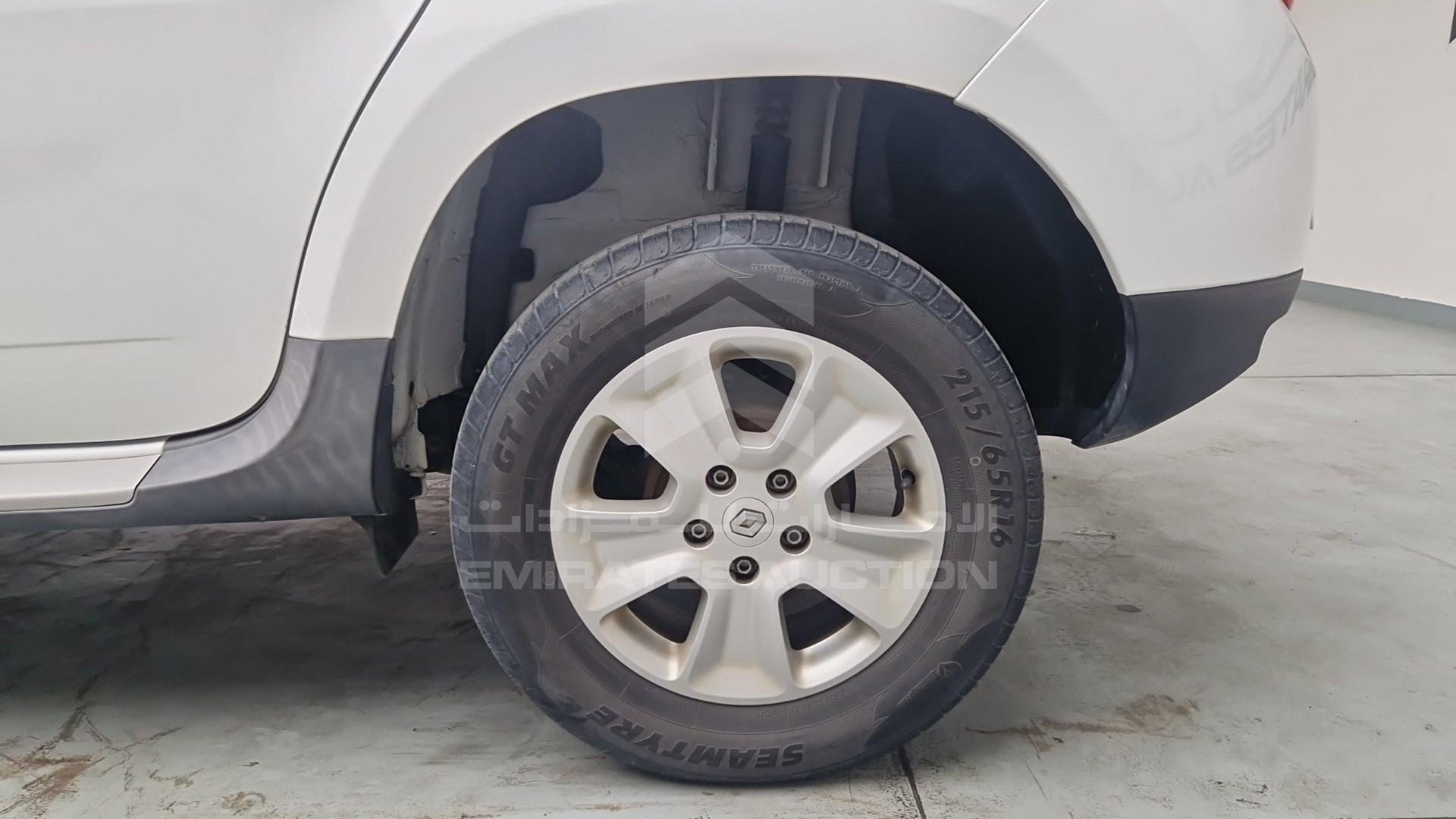 2015 RENAULT DUSTER VIN: VF1HSRCA1FA514365