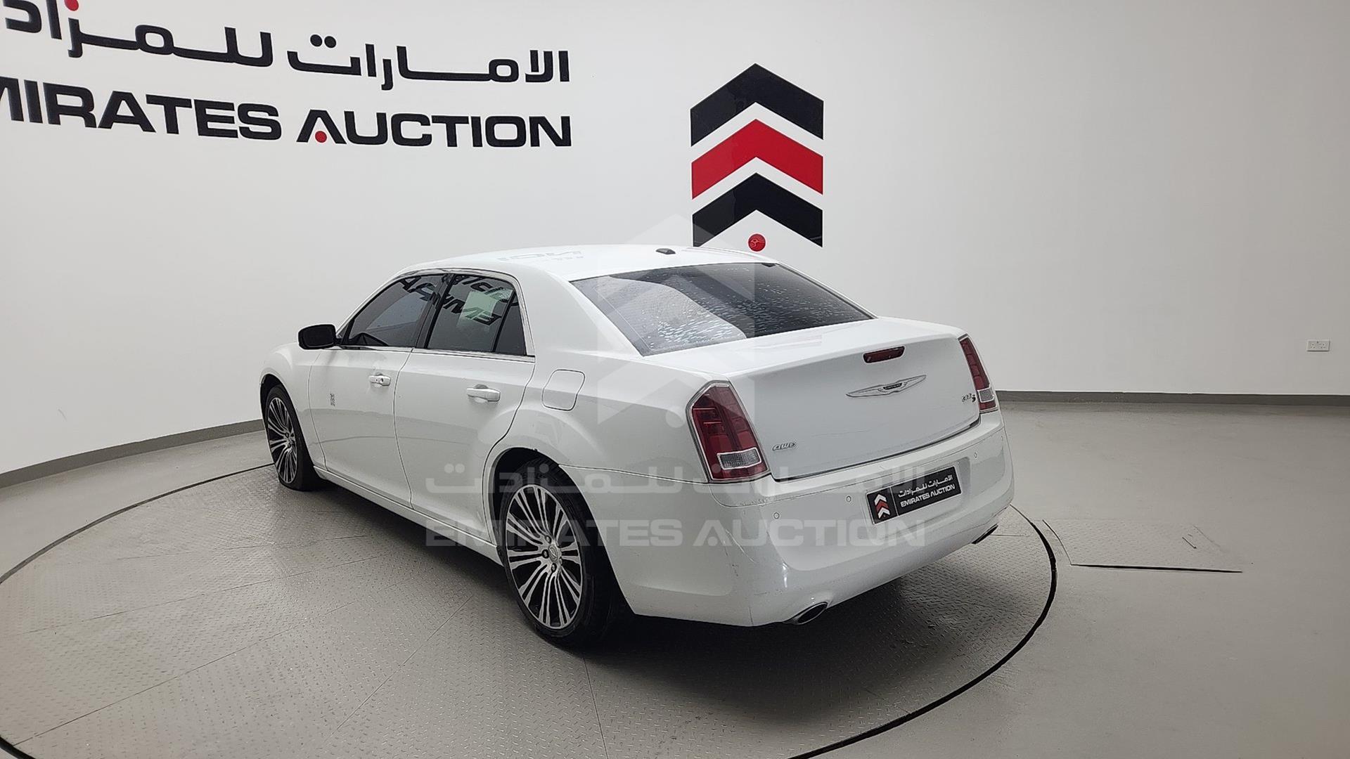 2013 CHRYSLER 300 VIN: 2C3CCABG4DH528845